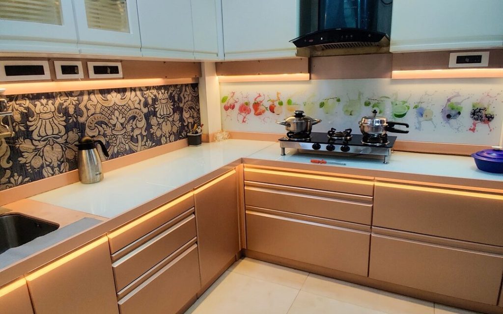 Glass Top The Most Unique Kitchen Platform 1080x675 1